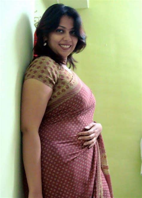 saree aunty boob|Free Saree Tube 